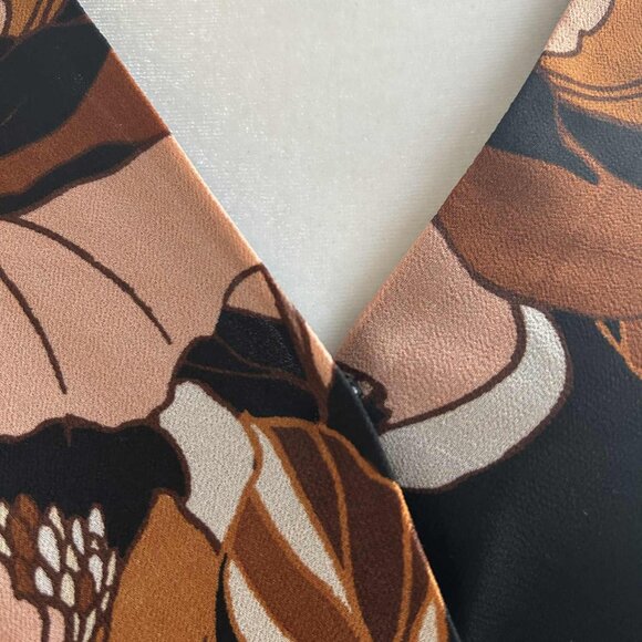 Melanie Lyne Floral Chiffon Blouse With Tiered Sleeves and Draped Front – US 6 - Picture 4 of 9